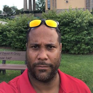 Meet your Posher, Jorge f